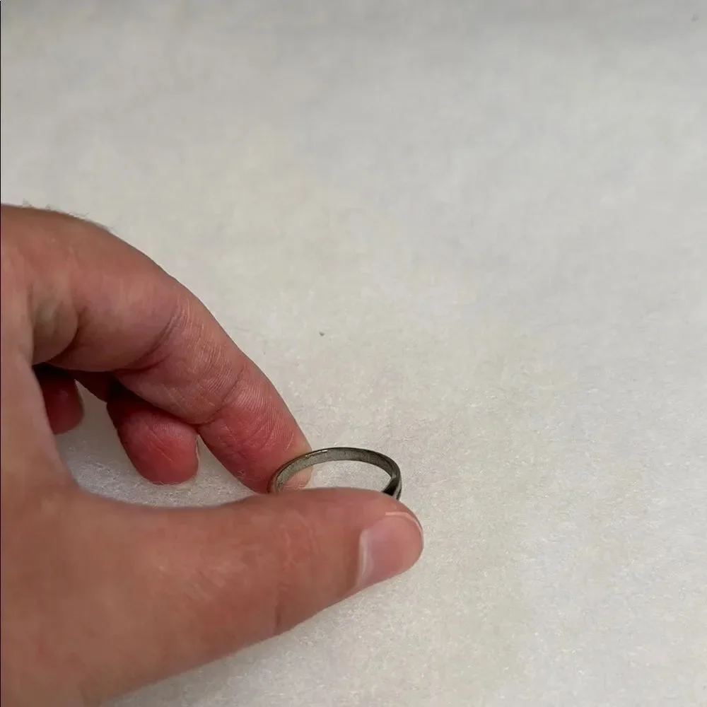 Vintage Silver Ring with Clear Gem lot D1